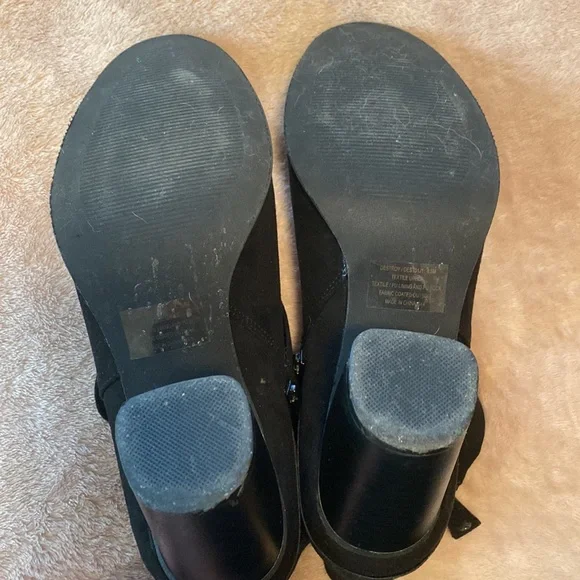 Madden Girl Black Booties - Picture 3 of 3